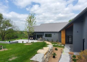 Dane County’s Leading Roofing and Siding Contractor Paramount (608) 467 ...